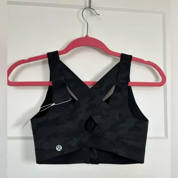 32D Lululemon Enlite Bra